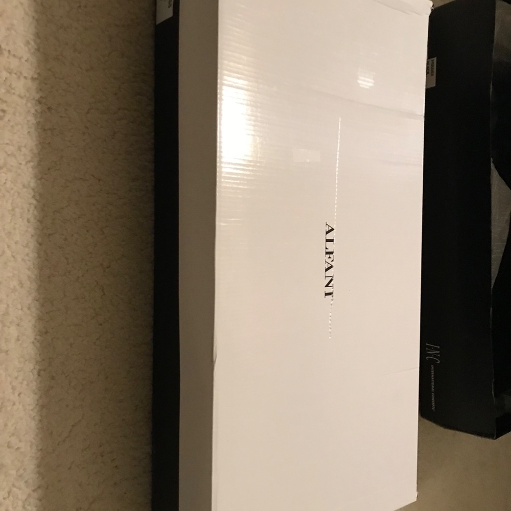 Black Alfani Boots 7.5M Brand NEW-Still in Box - Picture 7 of 7